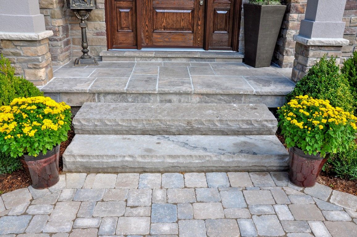 Professional Ottawa Stonework Services – Patios, Walkways, & Retaining Walls