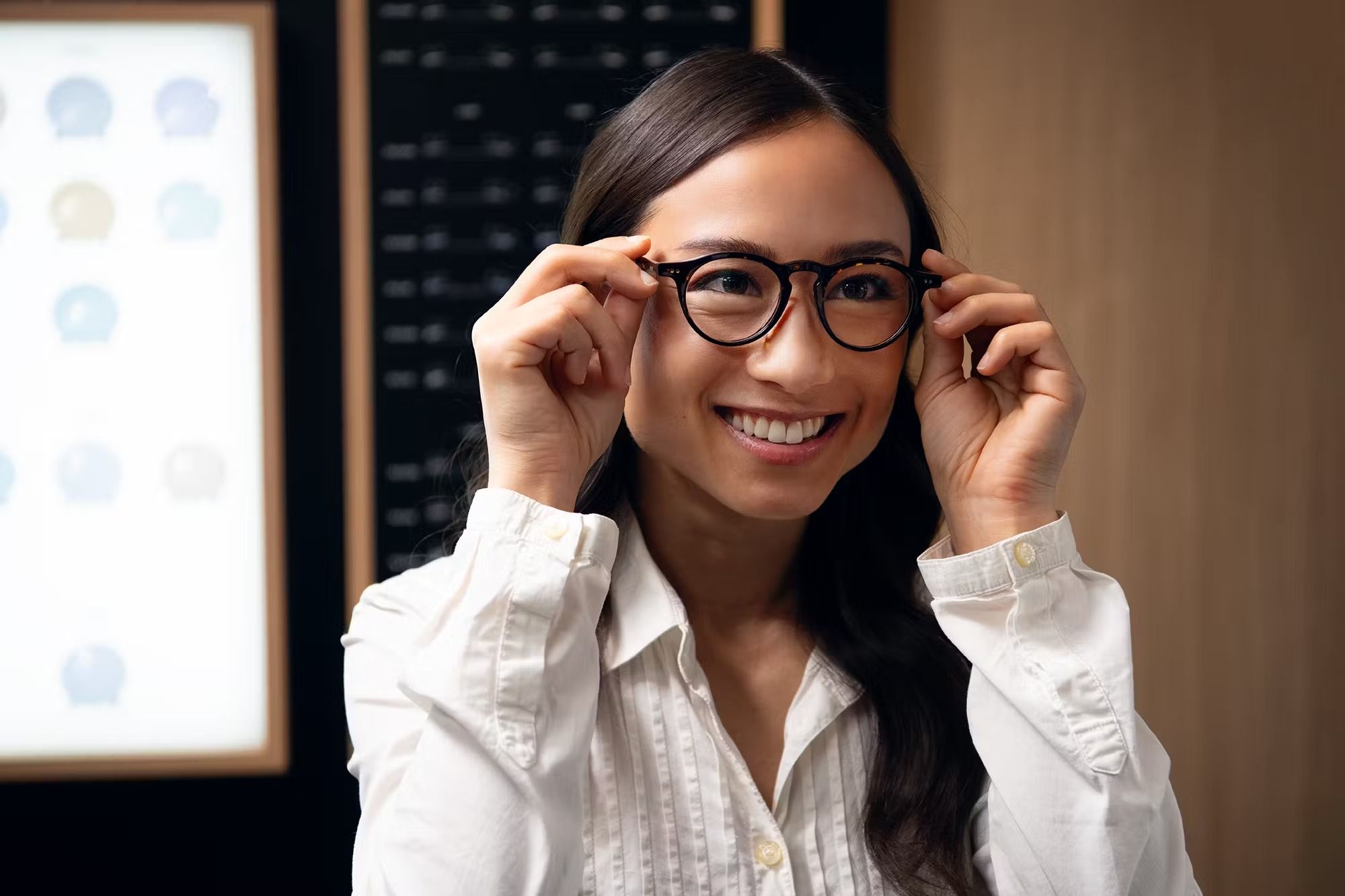 Premium Quality corrective lenses for Every Vision Need - Nikon Lenswear India 