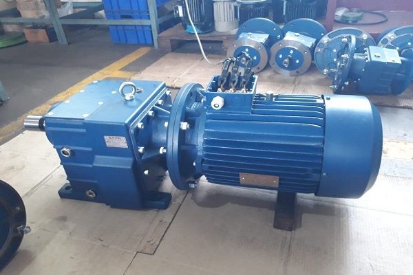 Top Gearbox Suppliers in Oman – Premium Industrial Gearboxes