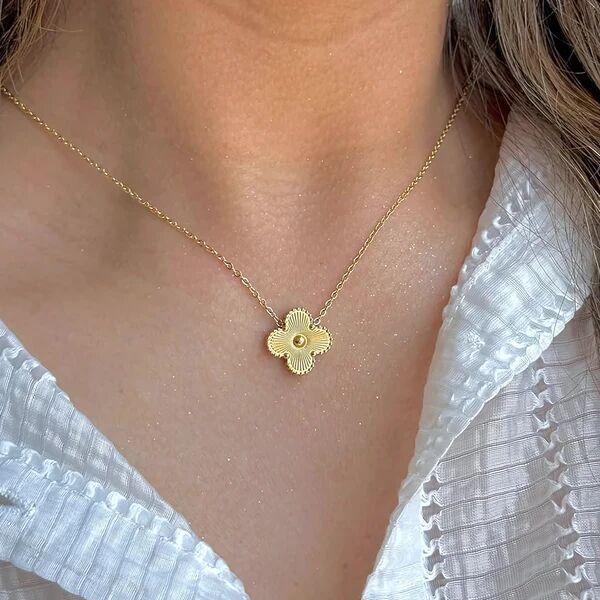 Best Pendant for Girlfriend by October 22