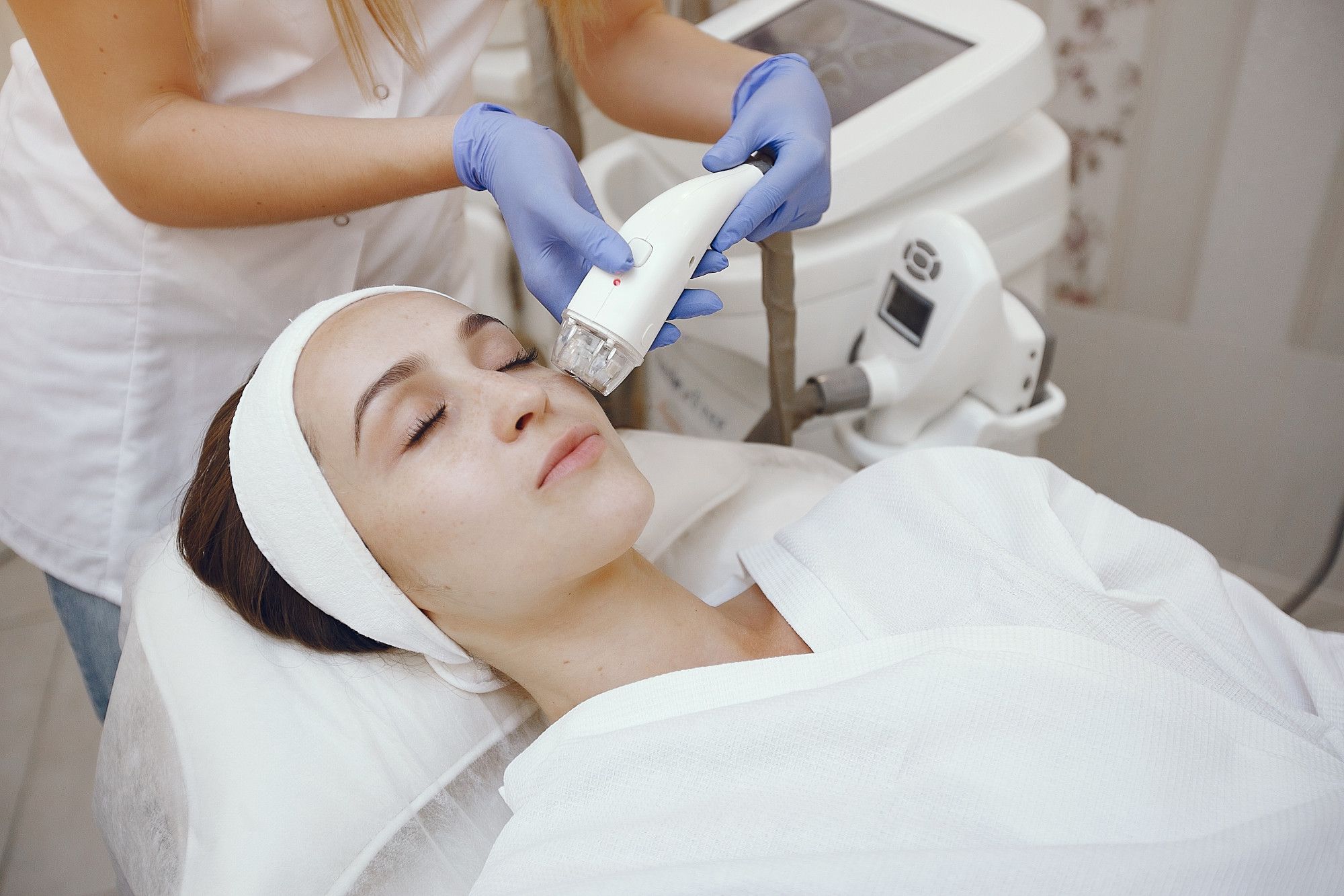 Advanced HIFU Treatment in Delhi for Skin Tightening and Rejuvenation