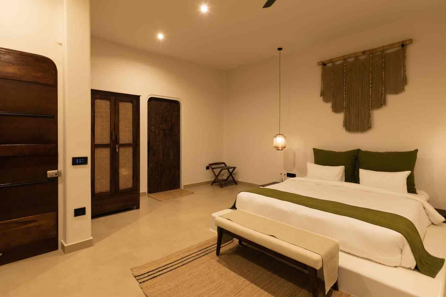 Luxury Pool Villas in Jaipur