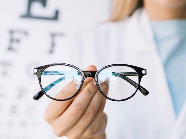 Get SMILE Laser Eye Surgery in Delhi at the best price