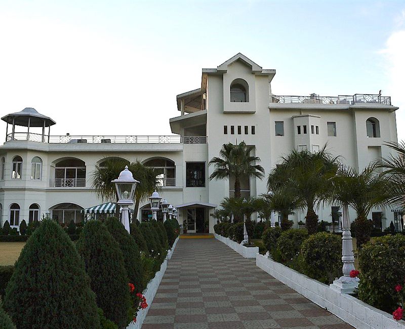 Club Mahindra Resort in Kandaghat | Luxury Resort in Kandaghat