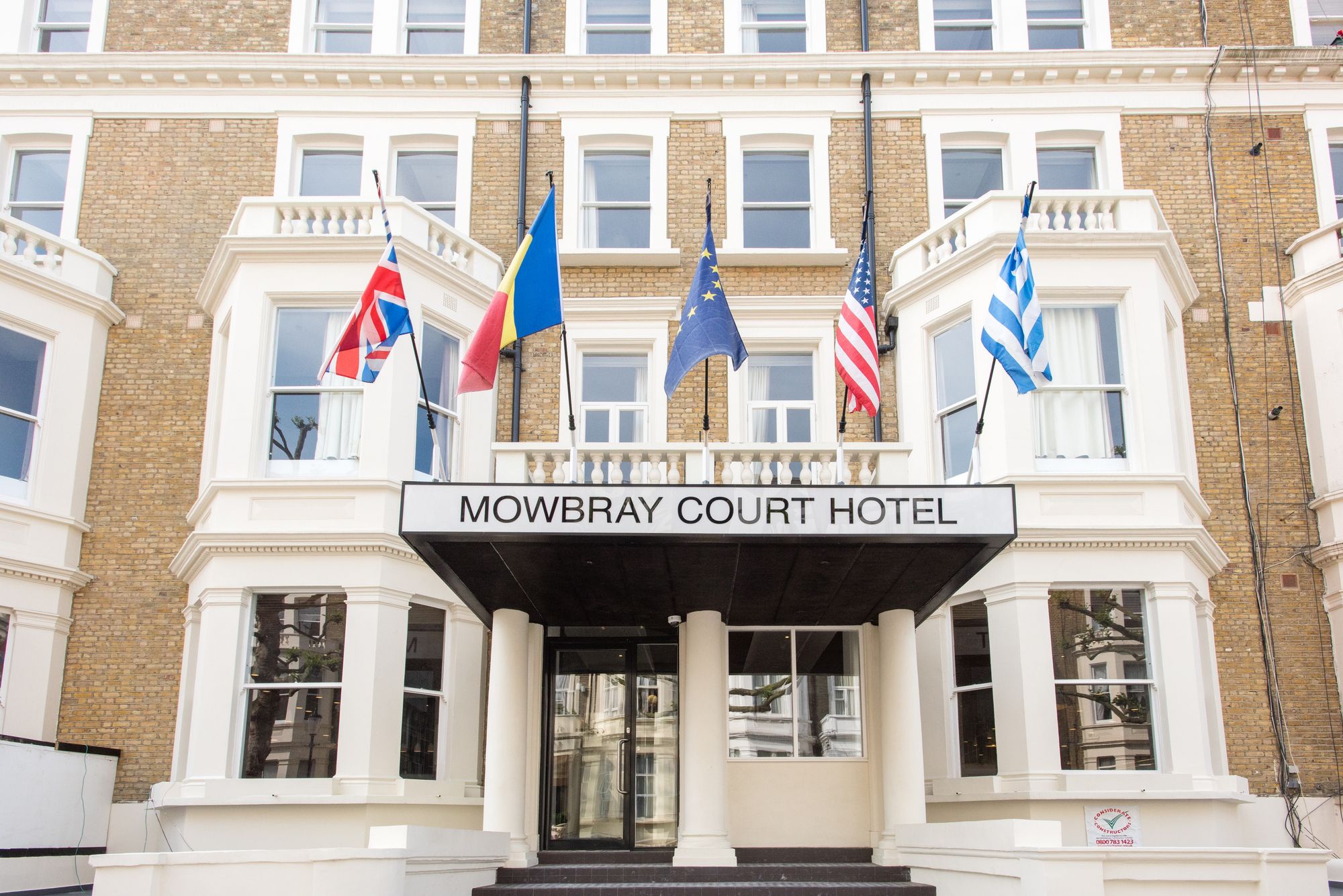 Trying to Find a Family Hotel Near South Kensington? Stay at Mowbray Court Hotel!