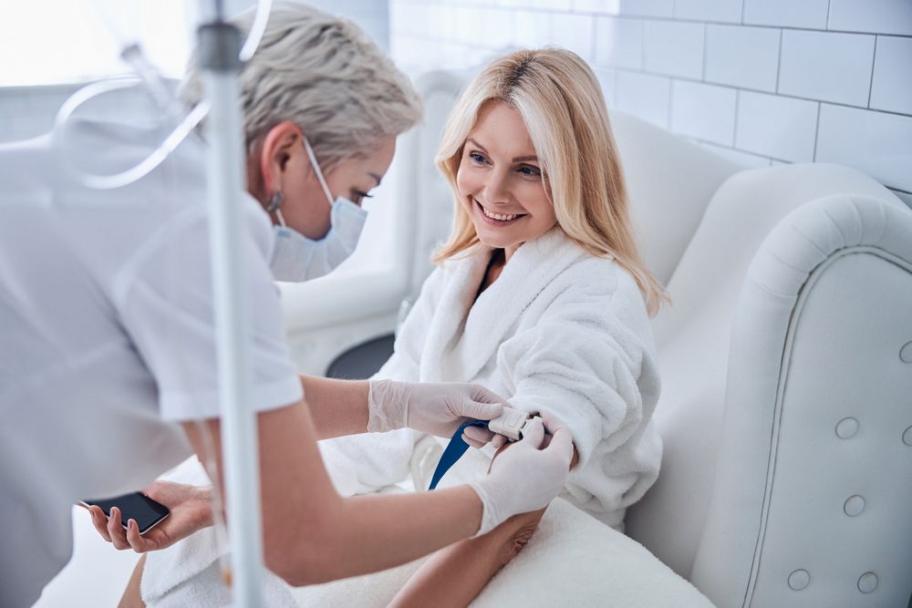 Professional Phlebotomy Services London – Youthful Living