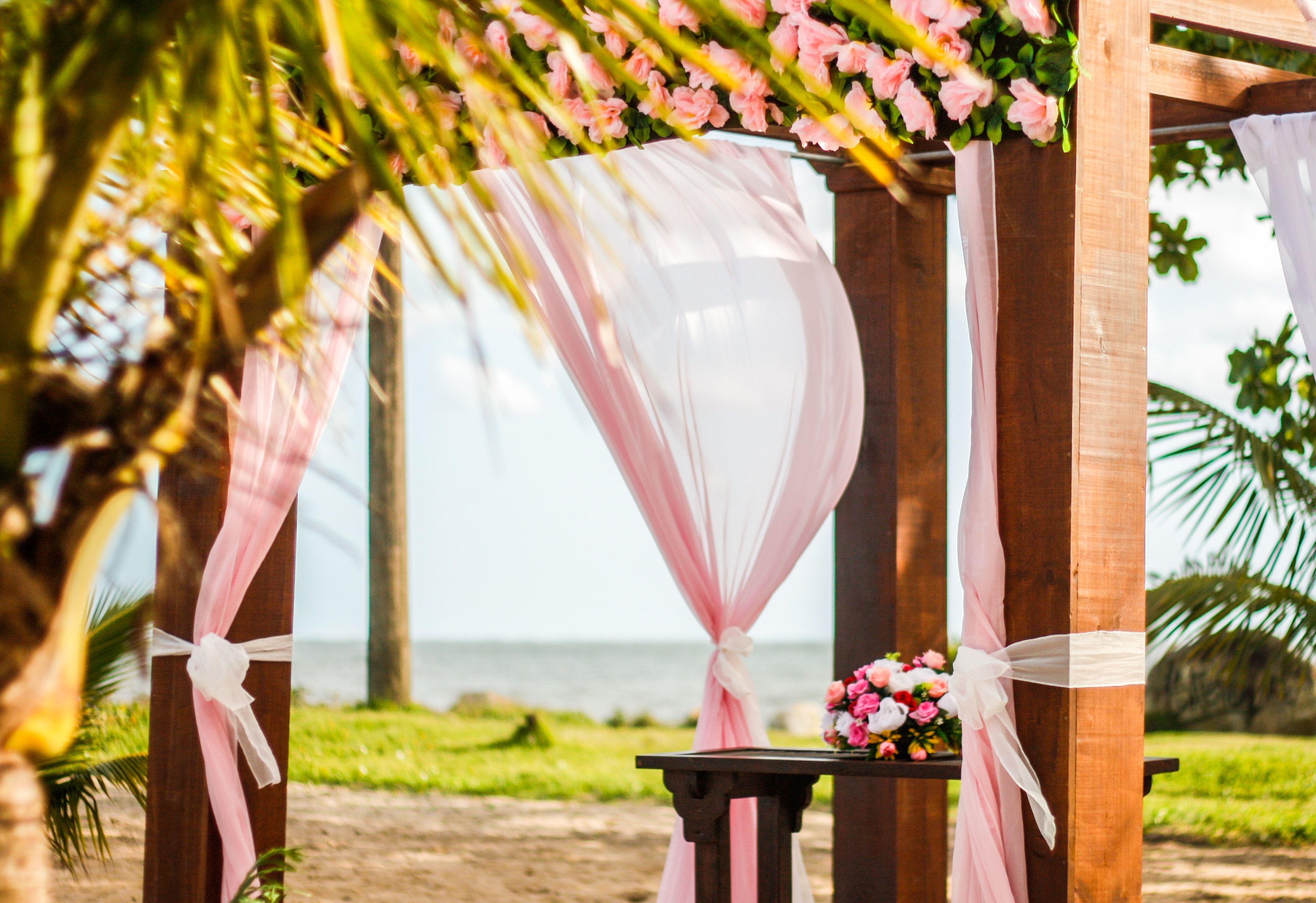 Surprising Beach Wedding Ideas for Couples