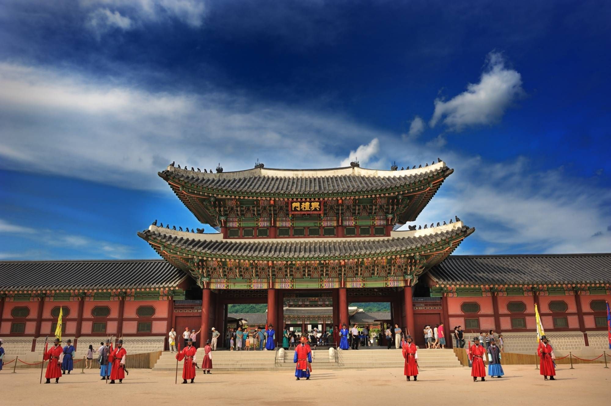 Top Attractions to Visit in Seoul