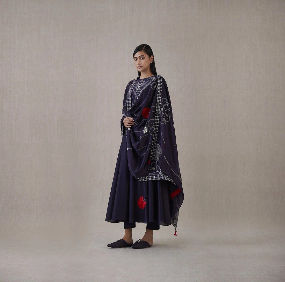 Buy Designer Anarkali Dresses For Women Online at AMPM
