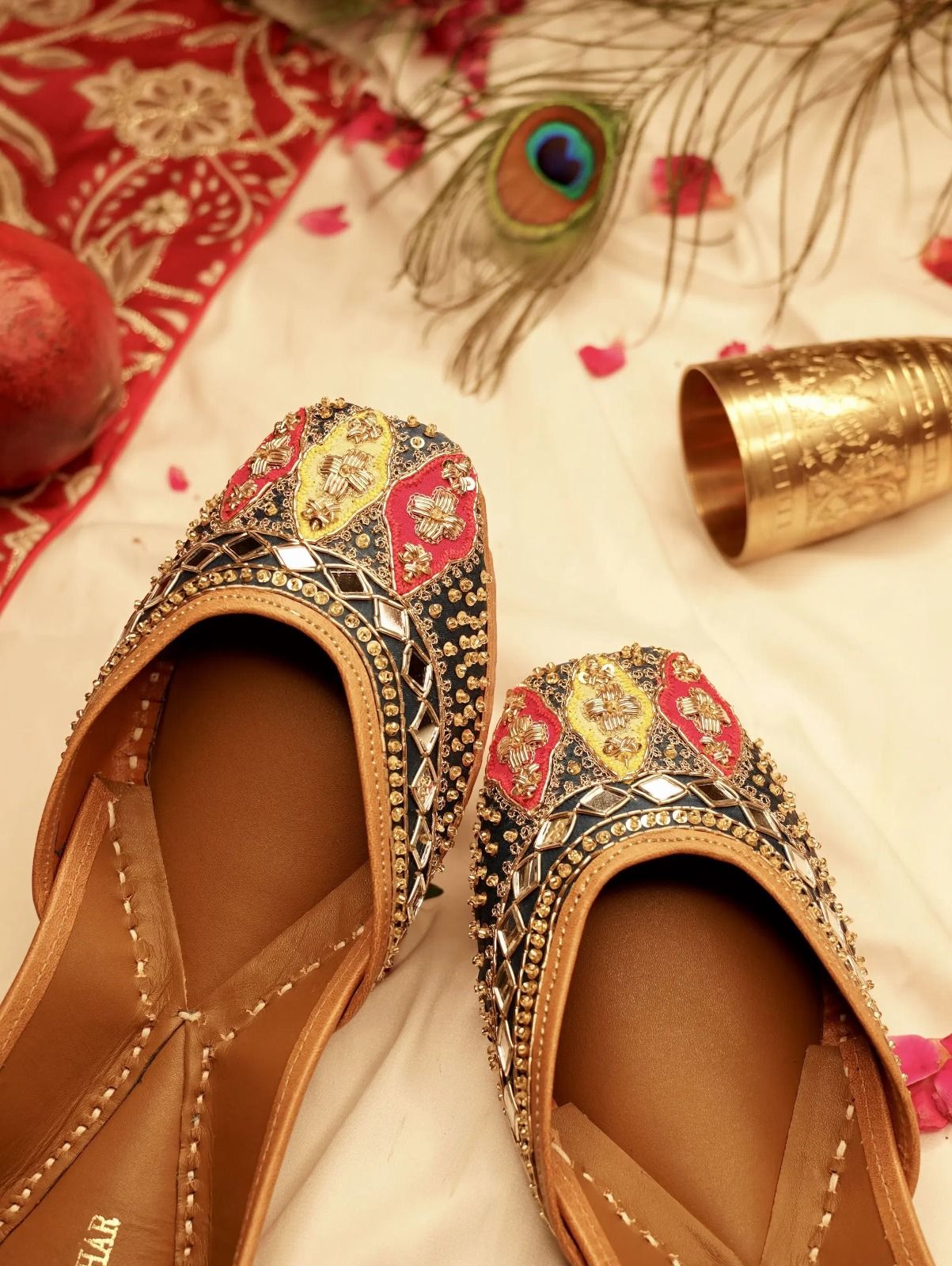 Timeless Elegance with Gulbhahar’s Jutti for Women