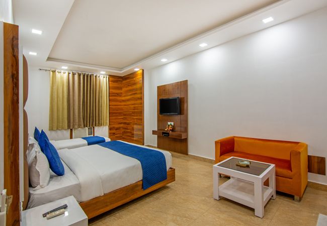 Best Hotels Near Karol Bagh for a Comfortable Stay